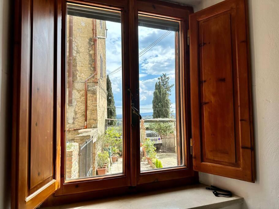 Lovely 2 Bedroom In San Gimignano Historic Center Exterior foto